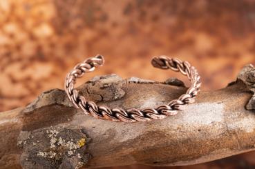 Geflochtener Kupferarmreif​​​​​​​ - Berk