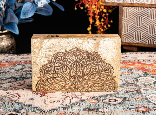 Mandala Holzbox mit Goldverzierung - Berk